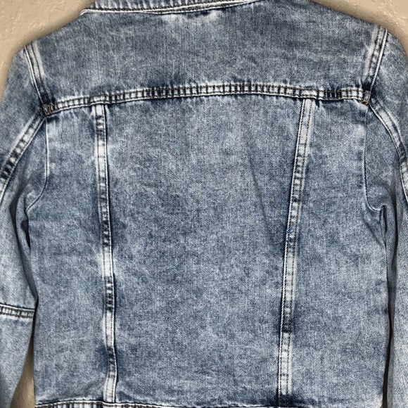 Free People light wash denim jacket - Picture 5 of 8